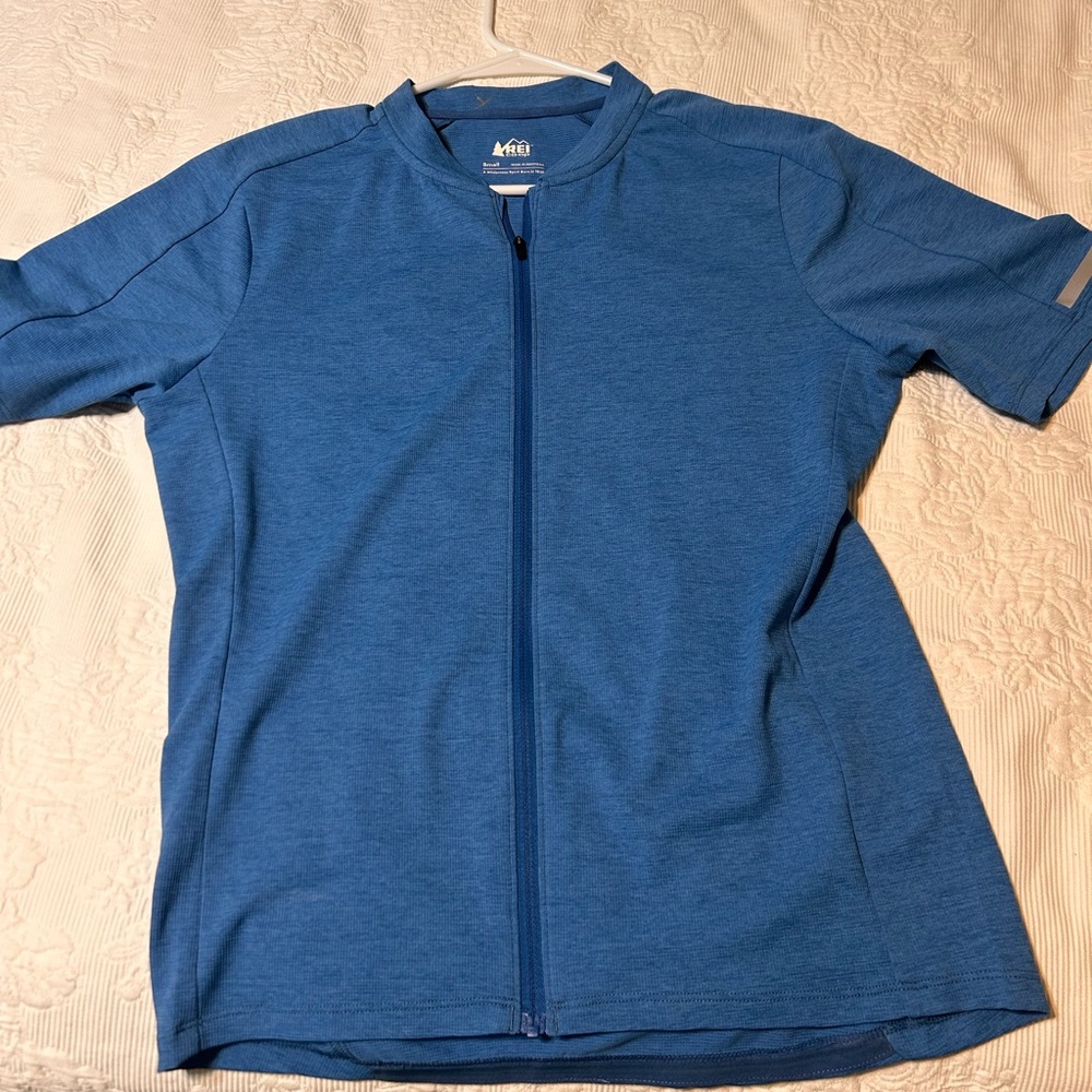 NWT REI men’s bike shirt